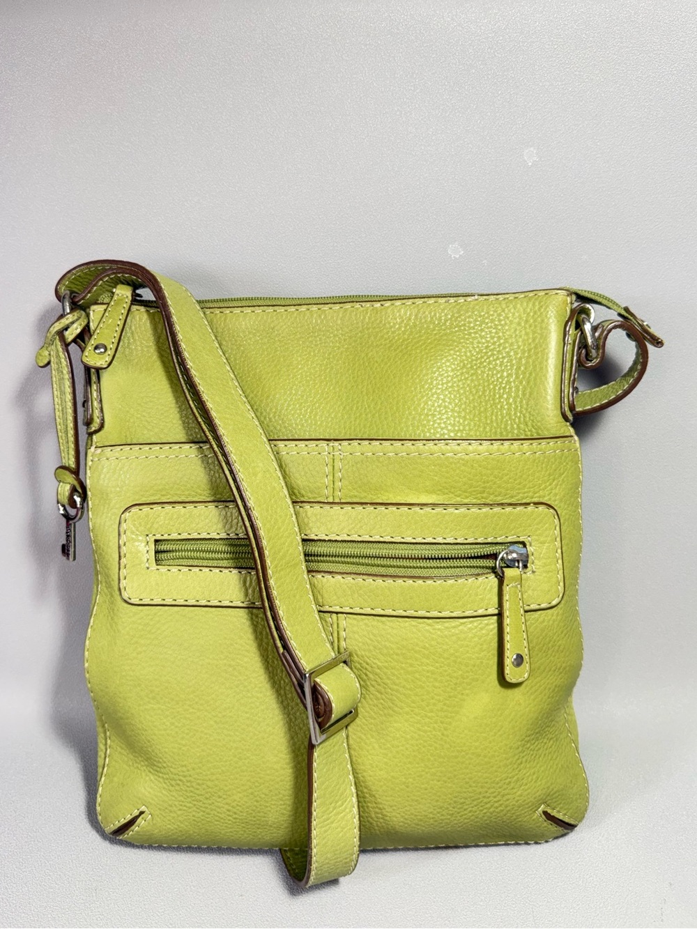Fossil Vintage Green Pebbled Leather 75082 Crossbody Shoulder Bag